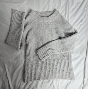 Light Grey Women's Oversized Fleece Sweater NWOT
